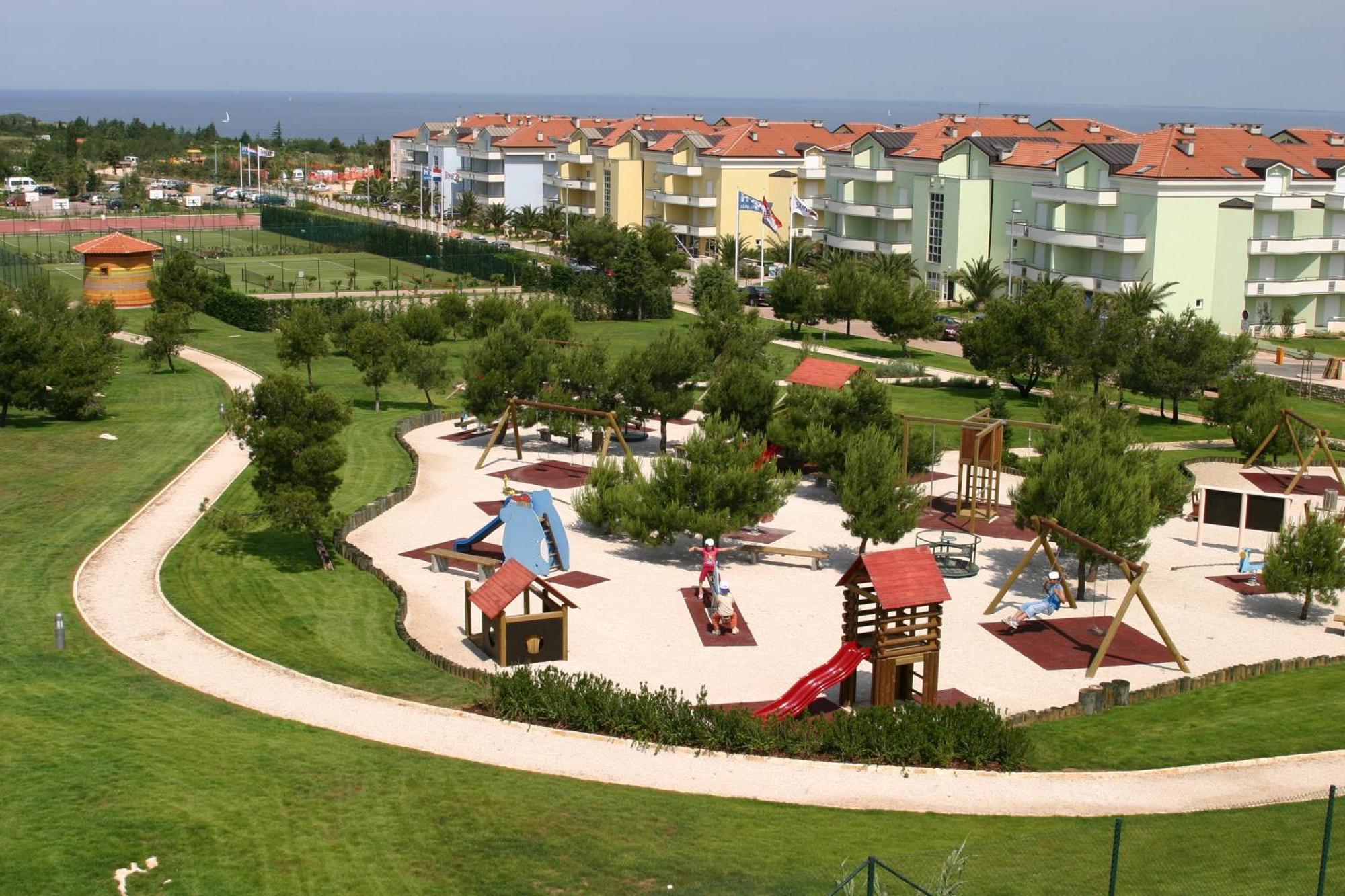 Skiper Apartments & Golf Resort Savudrija Eksteriør billede